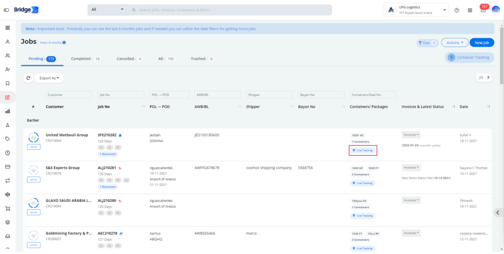 Live shipment tracking in logistics software